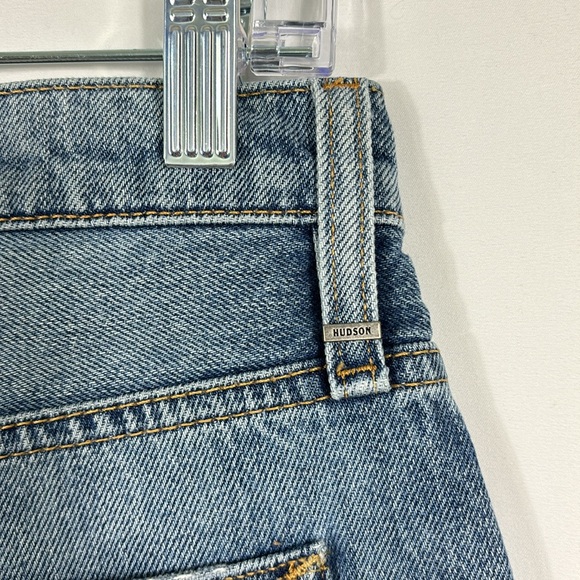 Hudson Jeans Sloane Long Cut Off Short in Worn Vanquish | Size 26 - Picture 7 of 11